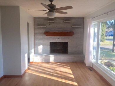 Stockbridge- Living Room (2)