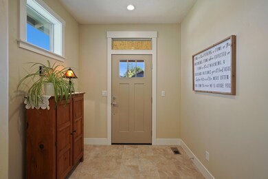 801 NW Rimrock Dr, Redmond, OR 97756 - photo 6