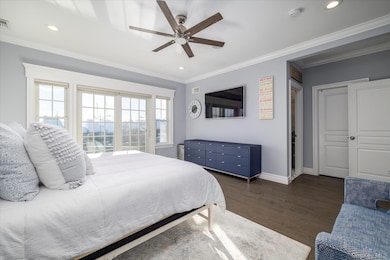 54 Ocean Watch Ct unit 54, Freeport, NY 11520 - photo 4