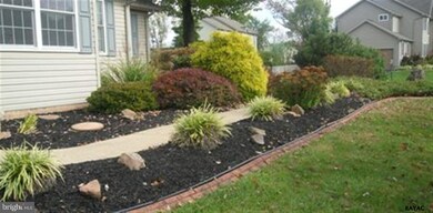 947 Willow Ridge Dr, York, PA 17404 - photo 7