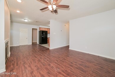 2305 Ridgecrest Dr, Knoxville, TN 37918 - photo 3