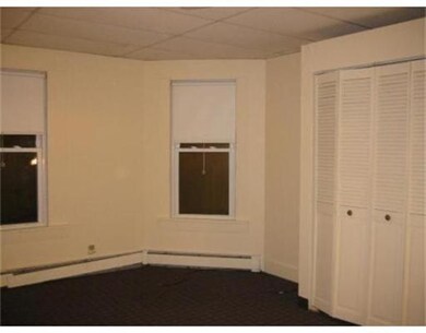 82 Grand St unit 1st Fl-R, Lowell, MA 01851 - photo 5