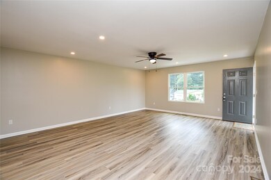 220 Aspen Dr, Gastonia, NC 28052 - photo 5