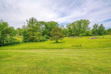 2402 Hyatts Rd (73)