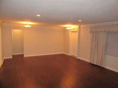 527 214th St, Dyer, IN 46311 - photo 5