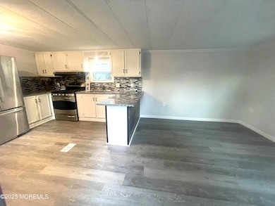 51 Sams Trailer Ct, Hazlet, NJ 07730 - photo 3