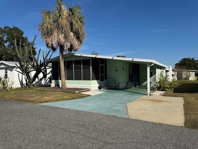 826 Carol St, Wildwood, FL 34785 - photo 2