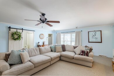 413 Pine-6