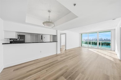 The Floridian unit 2209, Miami Beach, FL 33139 - photo 6