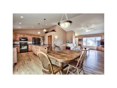 Dining Area. OPEN FLOOR PLAN TO DINING AND LIVING 