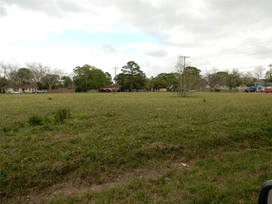 2900 5th St, Bay City, TX 77414 - photo 3