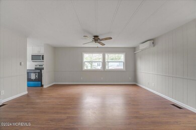 04-Living Room