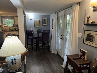 Great room, eating area