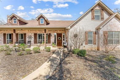 3101 Marble Ct, Granbury, TX 76049 - photo 2