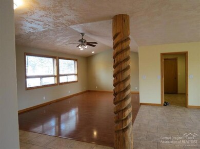 unlisted-address, Bend, OR 97703 - photo 7