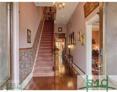 Foyer.