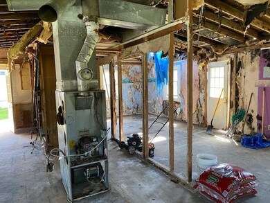 112 Curtis Ave, Rutland, VT 05701 - photo 3