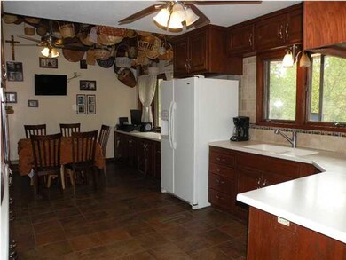 Updated kitchen with plenty of cooking and eating 