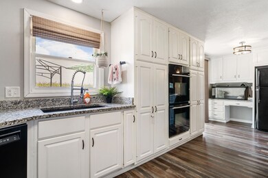 814 Rosamond Ave, New Haven, IN 46774 - photo 2