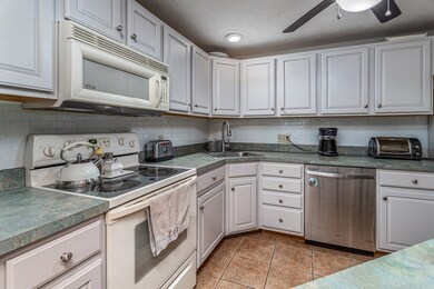 69 Bridle Cross Rd unit 69, Fitchburg, MA 01420 - photo 4