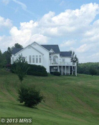 384 Manor Hill Dr, Toms Brook, VA 22660 - photo 5