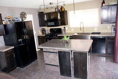 kitchen island (1)