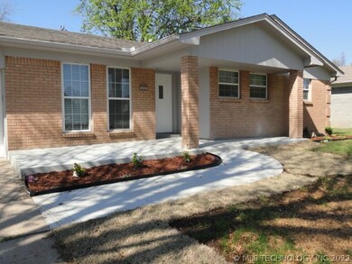 800 W Oakland St, Broken Arrow, OK 74012 - photo 2