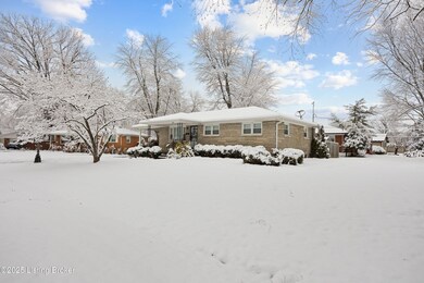 4320 Jade Ct, Louisville, KY 40216 - photo 2