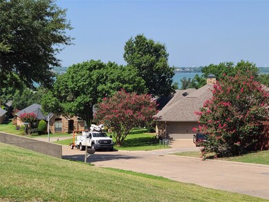 Lake views from the front and back yards