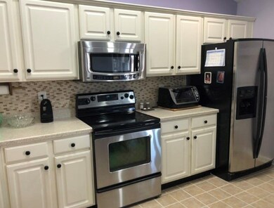 5782 Arlington Dr, Plainfield, IN 46168 - photo 2