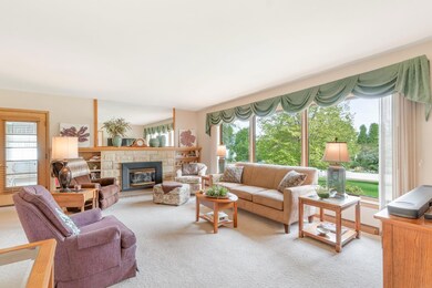 1421 Grand Blvd, Cedar Falls, IA 50613 - photo 3