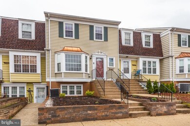 1464 Lowell Ct, Crofton, MD 21114 - photo 2