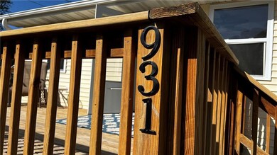 931 Spring St, Des Moines, IA 50315 - photo 2