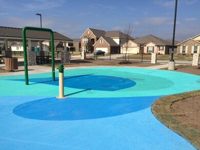 9931 Swallow Dr, Conroe, TX 77385 - photo 2