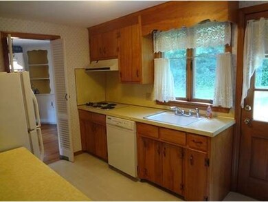 114 Chapin Rd, Hampden, MA 01036 - photo 6