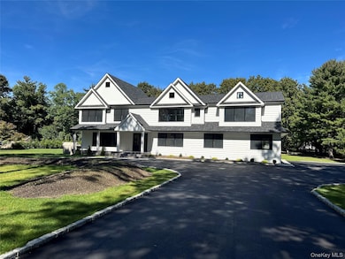 158 Landing Meadow Rd, Smithtown, NY 11787 - photo 3
