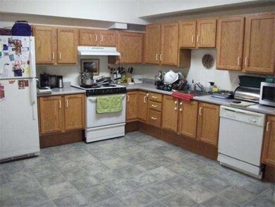 79 Waite St unit 11, Malden, MA 02148 - photo 2