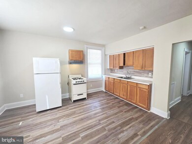 61 Owen Ave unit 2ND FL, Lansdowne, PA 19050 - photo 3