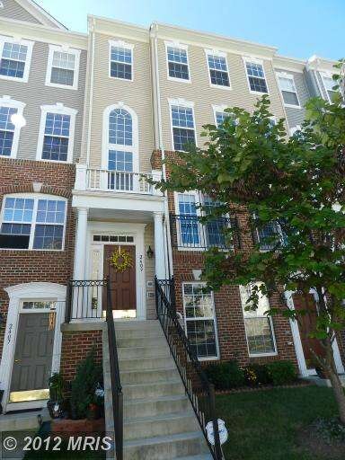 2409 Rainswood Ln unit 65, Woodbridge, VA 22191 - photo 2