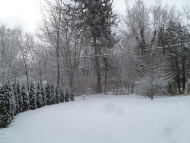 811 Topinabee Rd, Niles, MI 49120 - photo 2