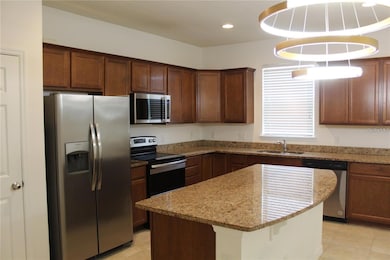 17249 Goldcrest Loop, Clermont, FL 34714 - photo 3