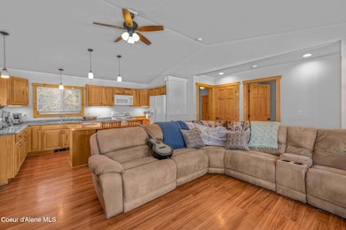 18213 N Cedar Grove Ln-8