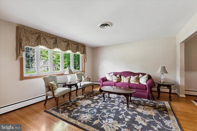 1152 S Lehigh Cir, Swarthmore, PA 19081 - photo 4