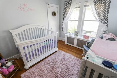 44 Holmes Ct, Albany, NY 12209 - photo 7