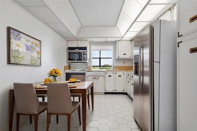 600 Parkview Dr unit 625, Hallandale Beach, FL 33009 - photo 6