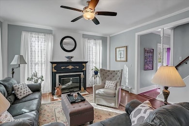 208 2nd St, Milford, PA 18337 - photo 5