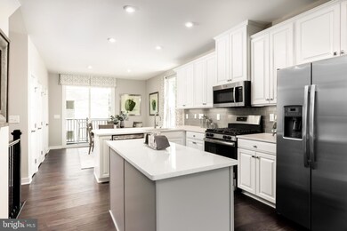 8234 Goldstone Ct unit 802E, Cloverly, MD 20904 - photo 2