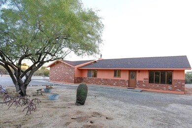 Front of house1