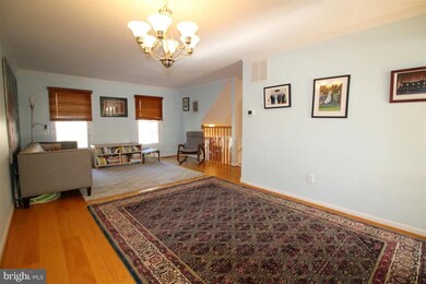 2948 Waterford Ct, Vienna, VA 22181 - photo 6