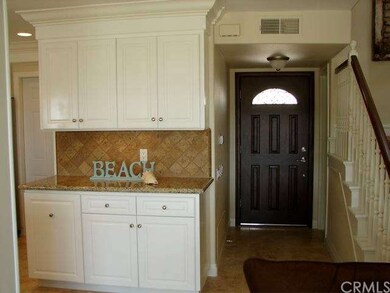 Large Prep Area, So Much Storage with Pull out dua